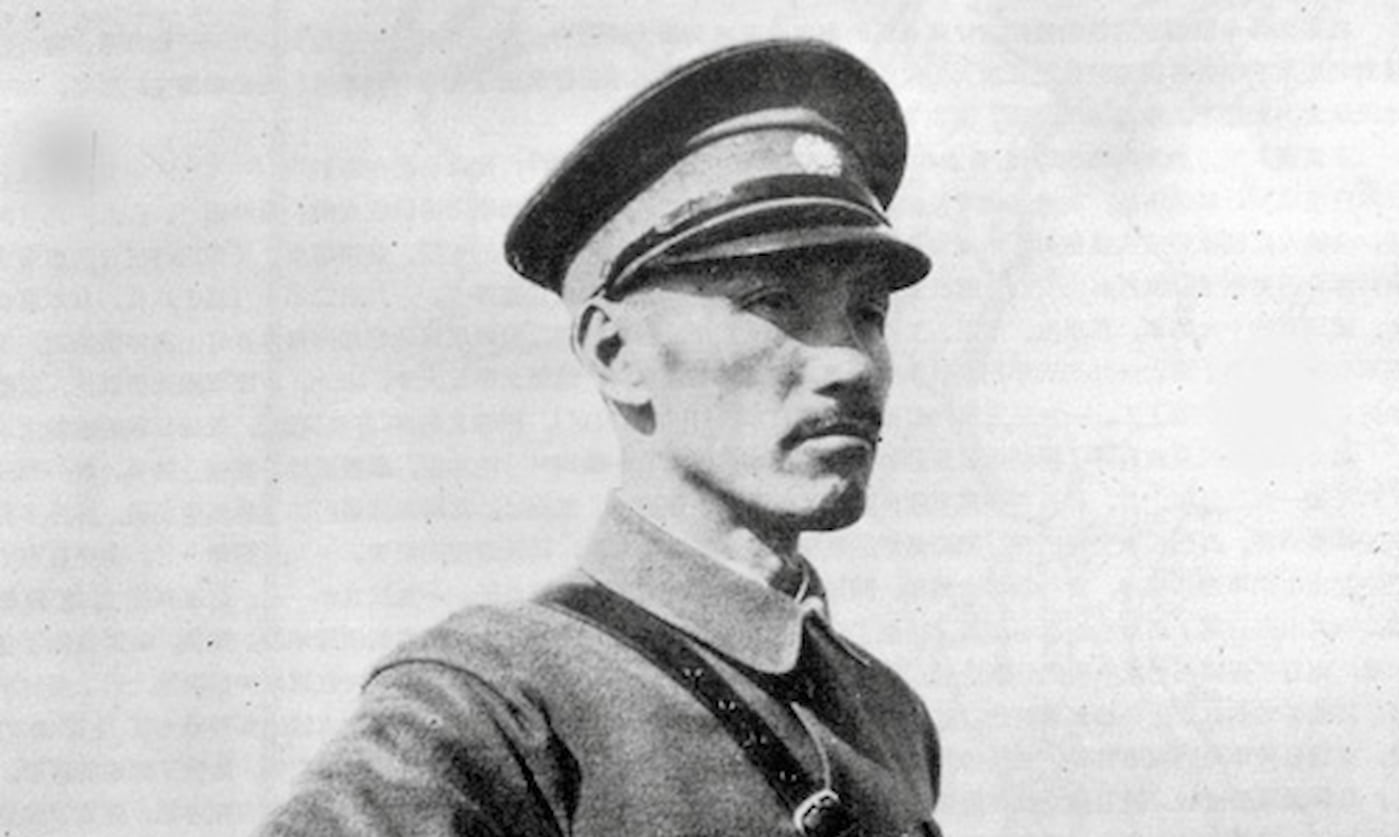 蔣介石身穿軍裝的黑白歷史照片