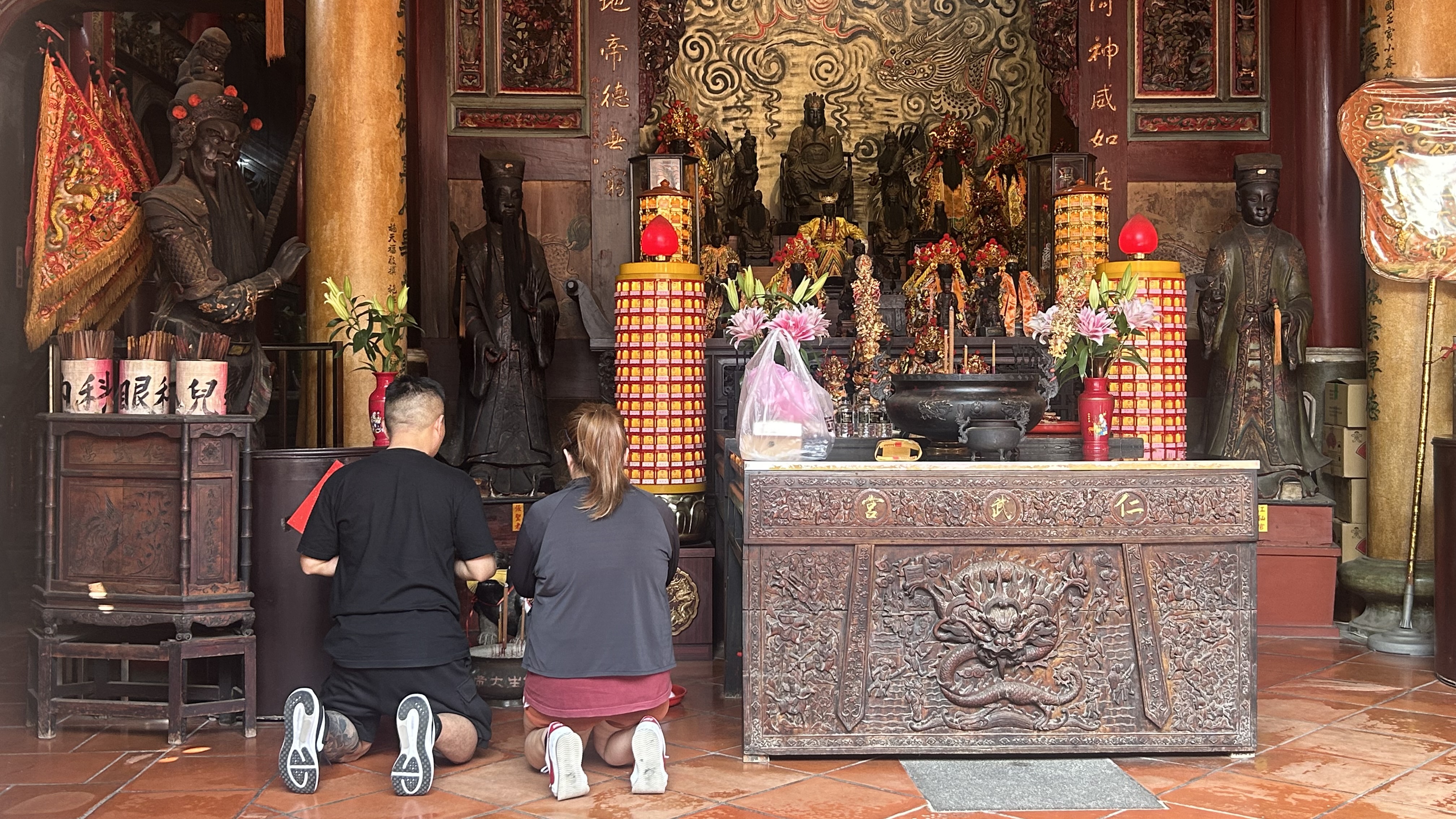 嘉義市仁武宮正殿。