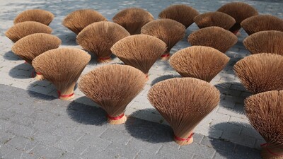 讓香有餘溫 雲霄厝剖香腳圖片